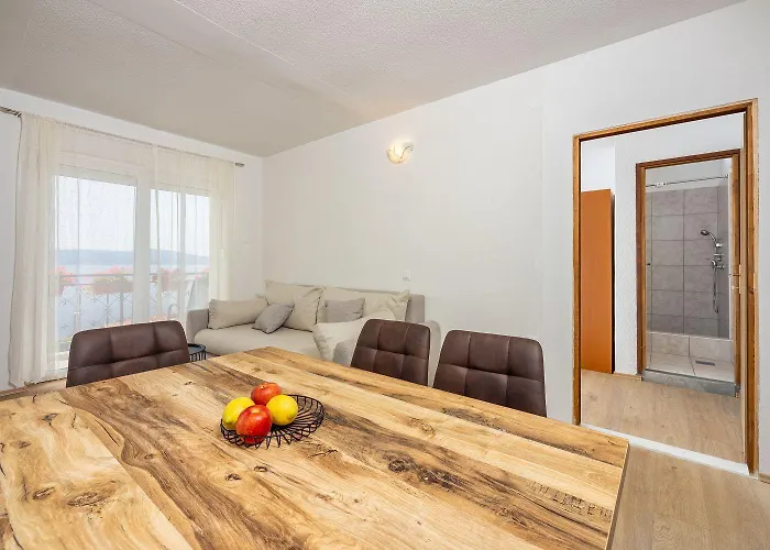 Апартаменты Modernes Nur 300 Meter Zum Mit Meerblick, Pool, Grill - Hundefreundlich Нови-Винодолски