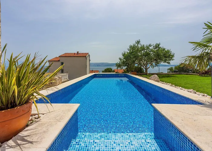 Modernes Nur 300 Meter Zum Mit Meerblick, Pool, Grill - Hundefreundlich * Нови-Винодолски