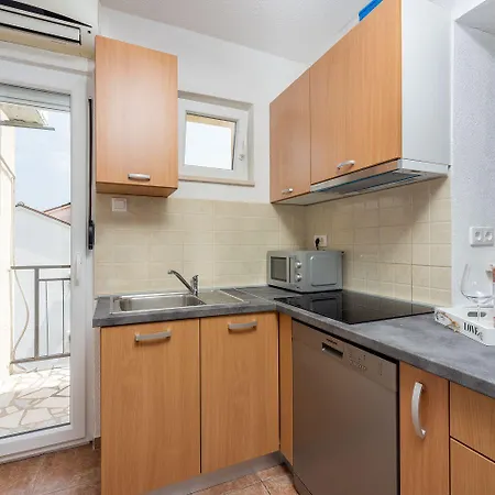 Appartamento Modernes Nur 300 Meter Zum Mit Meerblick, Pool, Grill - Hundefreundlich