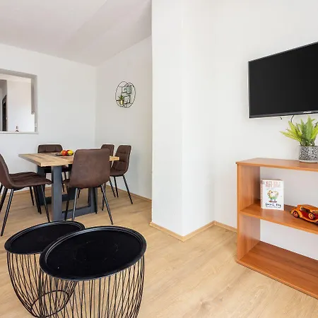 Modernes Nur 300 Meter Zum Mit Meerblick, Pool, Grill - Hundefreundlich