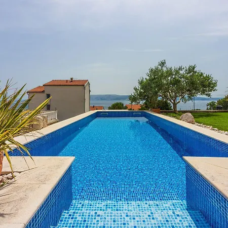 Modernes Nur 300 Meter Zum Mit Meerblick, Pool, Grill - Hundefreundlich * Novi Vinodolski